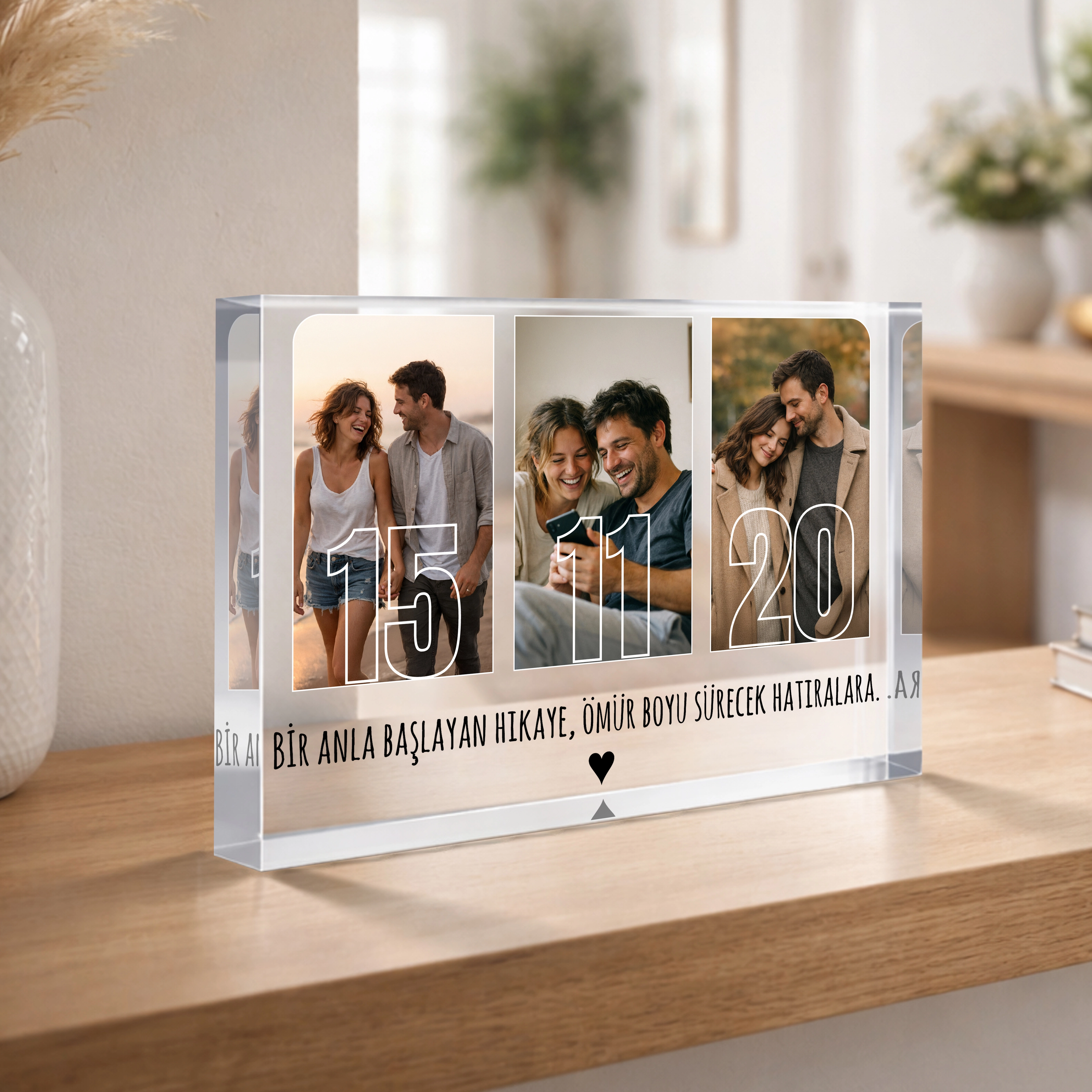 Bir Anla Başlayan Hikaye – Kişiye Özel Akrilik Cam Blok