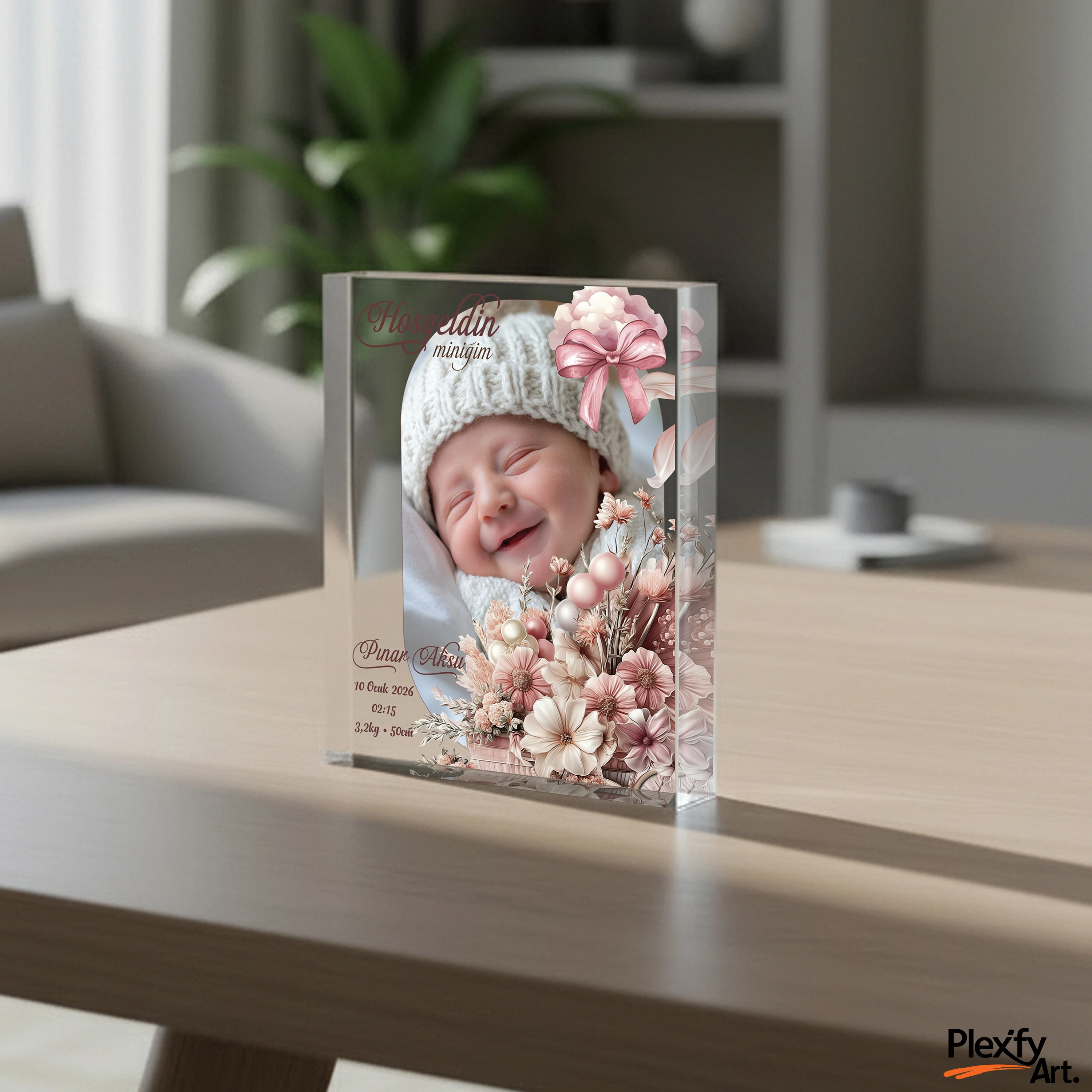 Kişiye Özel Bebek Fotoğraflı Doğum Panosu – Çiçekli Dikey Akrilik Cam Blok